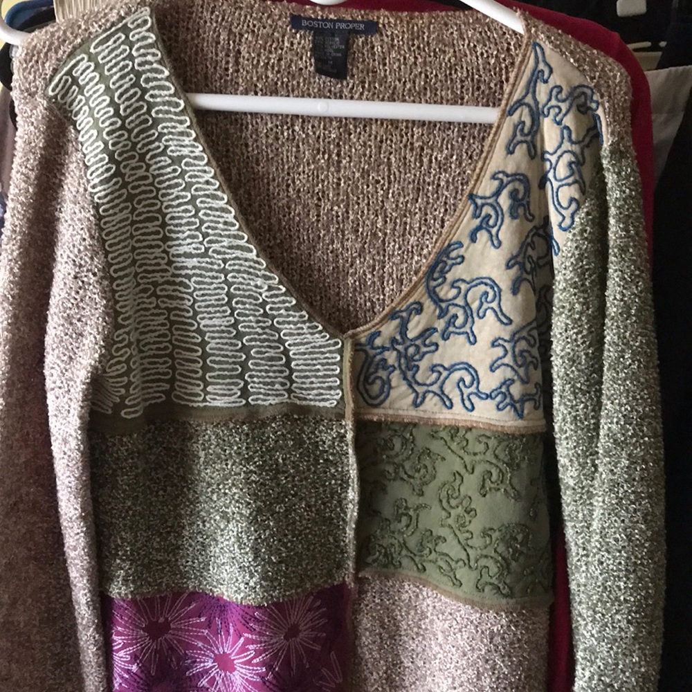 Boston proper sweater size medium
